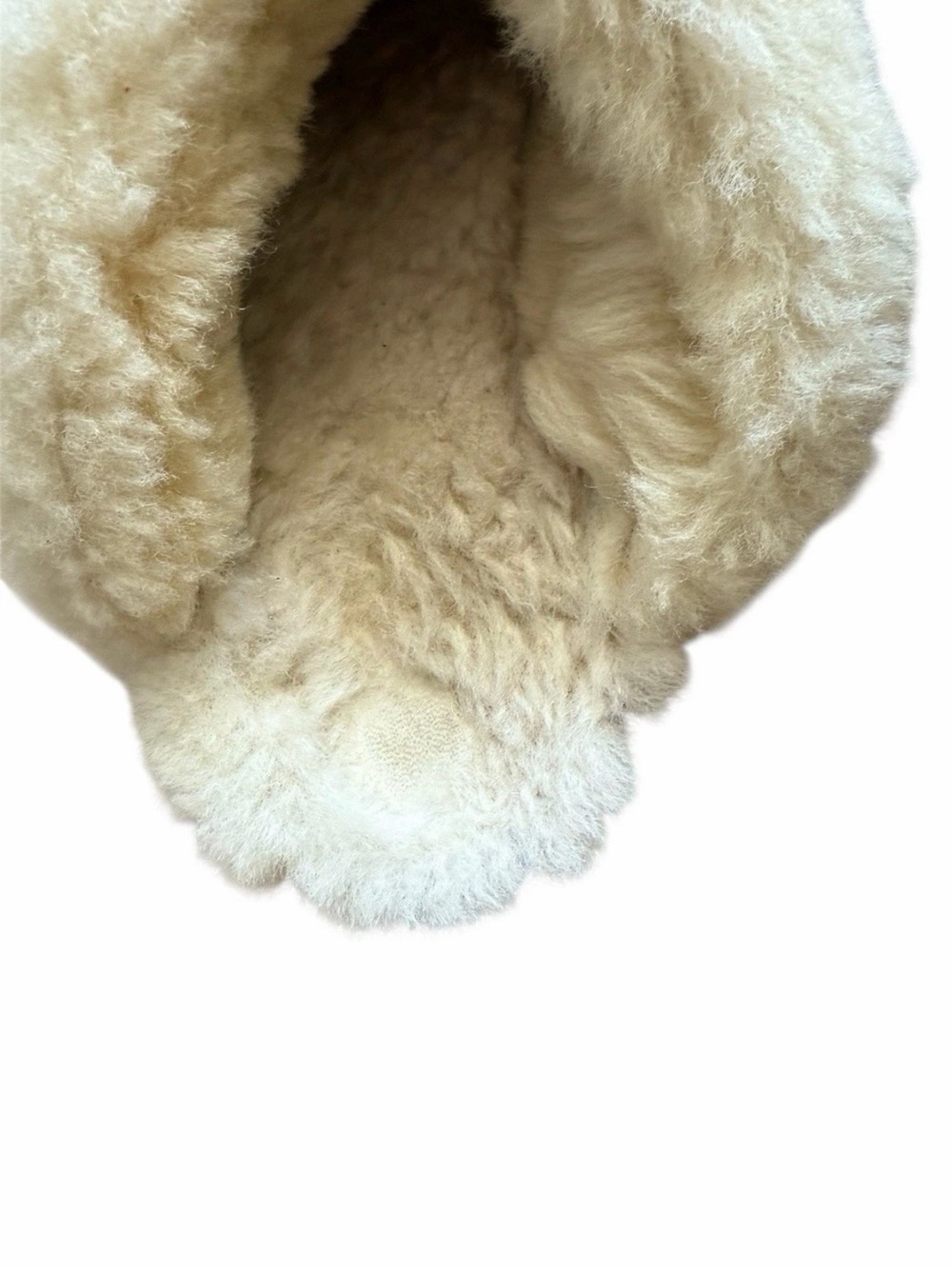 Women's Ugg Slippers Coquette Color:
Chestnut Size US 7, EU 38, UK 5 - Picture 9 of 15